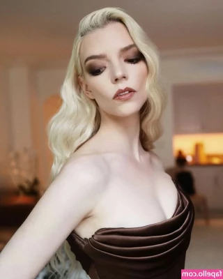 Anya Taylor-Joy [ anya-taylor-joy ] - Hi i m  miy-uki your tiny asian girl I would love to get more spicy