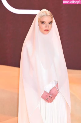 Anya Taylor-Joy [ anya-taylor-joy ] - A few photo shoots in one post   pics and videos