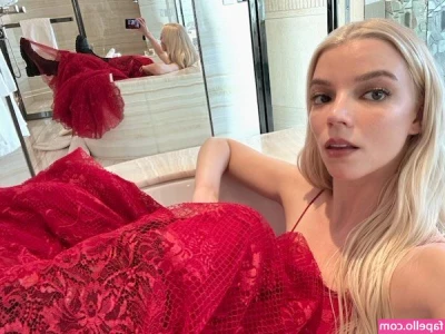 Anya Taylor-Joy [ anya-taylor-joy ] - Sooo gotta work a few kinks out of this hot new video  A little too