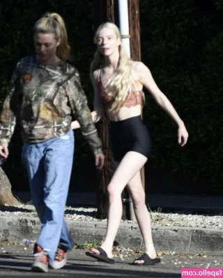 Anya Taylor-Joy [ anya-taylor-joy ] - Hound   Special request included
