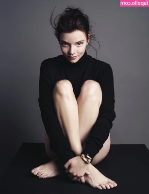 Anya Taylor-Joy [ anya-taylor-joy ] - Happy new year 🎉🥳