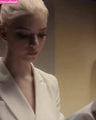 Anya Taylor-Joy [ anya-taylor-joy ] - Butt…Butt…Butt 🍑 🍑 🍑