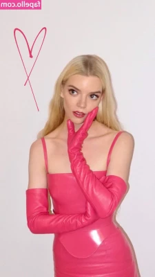 Anya Taylor-Joy [ anya-taylor-joy ] - I m sorry for the delay  connectivity was poor in Kyiv these days  