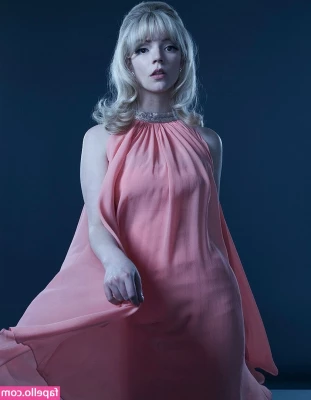 Anya Taylor-Joy [ anya-taylor-joy ] - Merry christmas ❤️