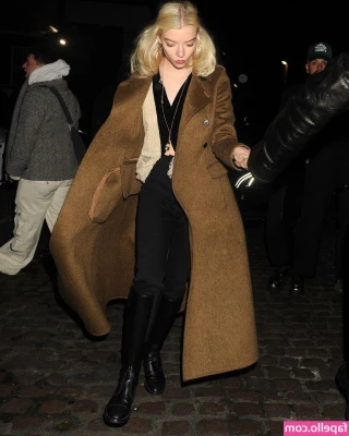 Anya Taylor-Joy [ anya-taylor-joy ] - immaturity but angelish at the same time lol