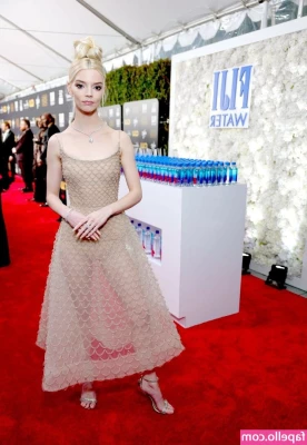 Anya Taylor-Joy [ anya-taylor-joy ] - HellonHeels