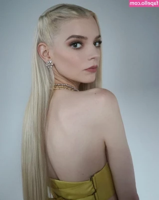 Anya Taylor-Joy [ anya-taylor-joy ] - I need some GG content again pussy licked was awsome on this day