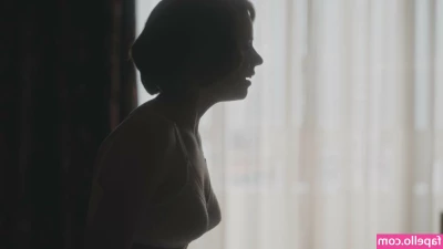 Anya Taylor-Joy [ anya-taylor-joy ] - Sometimes I like to roll my own cigarettes... 😏