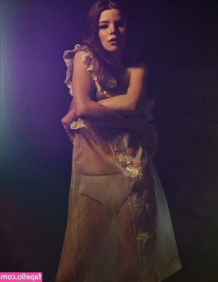 Anya Taylor-Joy [ anya-taylor-joy ] - Anal slut 👻
