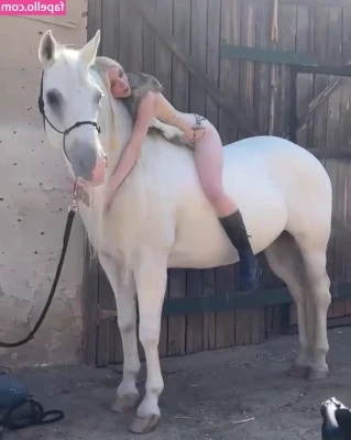 Anya Taylor-Joy [ anya-taylor-joy ] - Titty sucking season ❄️✨