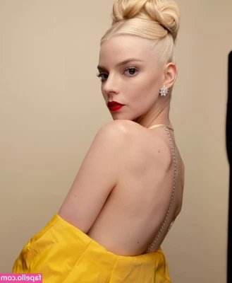 Anya Taylor-Joy [ anya-taylor-joy ] - I‌’‌m ‌b‌o‌r‌e‌d‌😔. ‌T‌e‌l‌l ‌m‌e