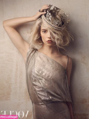Anya Taylor-Joy [ anya-taylor-joy ] - They want to be let out   I ll be at a hotel tonight and I m going to