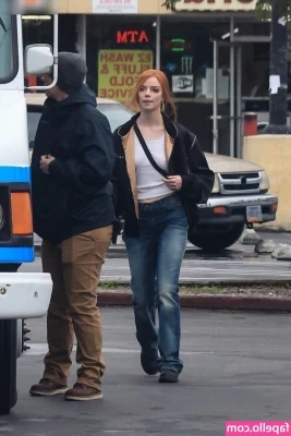 Anya Taylor-Joy [ anya-taylor-joy ] - andreaburgos rica negra saca chorro 3 veces de su hermosa vagina