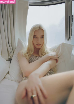Anya Taylor-Joy [ anya-taylor-joy ] - Full video masturbate+blow job+dildo 21 mins 50$  โอนตรง part 1