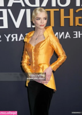 Anya Taylor-Joy [ anya-taylor-joy ] - Where you nuttin at daddy