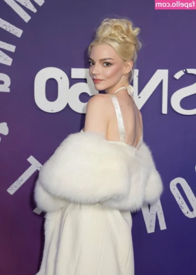 Anya Taylor-Joy [ anya-taylor-joy ] - Hehehe   Posting some new content tonight
