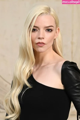 Anya Taylor-Joy [ anya-taylor-joy ] - Kisses 🥰