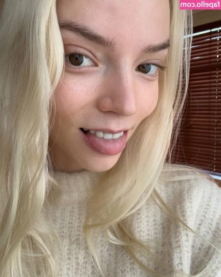Anya Taylor-Joy [ anya-taylor-joy ] - Sexy bunny for you   Write me for more contents    onlyfansgirl