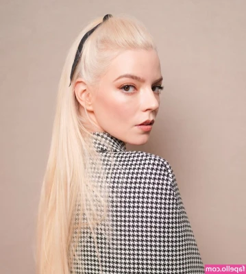 Anya Taylor-Joy [ anya-taylor-joy ] - Stream started at 08/08/2020 03:04 am