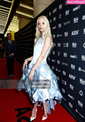 Anya Taylor-Joy [ anya-taylor-joy ] - Hope you love a good morning gush as much as me 💦
