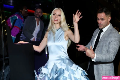 Anya Taylor-Joy [ anya-taylor-joy ] - This was so much fun when my boss bent me over in the bathroom! 😇 