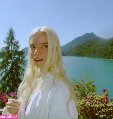 Anya Taylor-Joy [ anya-taylor-joy ] - bliss