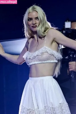 Anya Taylor-Joy [ anya-taylor-joy ] - Anyone up for breakfast? 😈