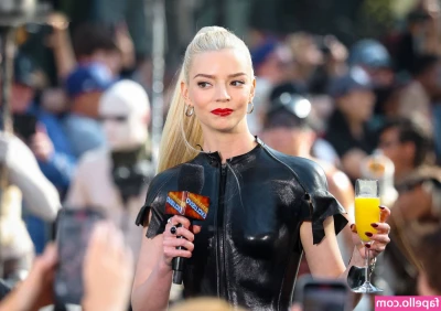 Anya Taylor-Joy [ anya-taylor-joy ] - Raise your hand if you need a longer video of this 😜🤭  (This