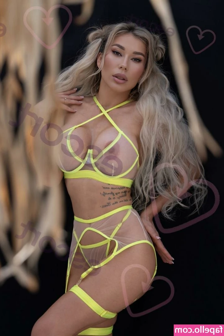 Alexa Micz [ alexa-micz ] - Welcome to Zoha Nation ⭐️ Bob…  Not a member? Dm me baby 💋
