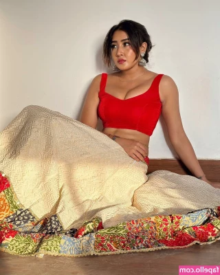 Sofia Ansari [ sofia-ansari ] - ชอบท าน เหม อนก นไหมคะ ถ
