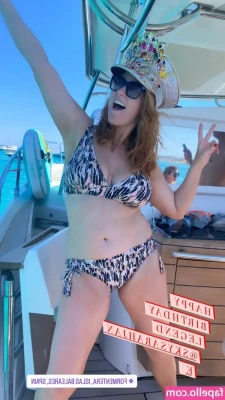 Sarah-Jane Mee [ sarah-jane-mee ] - toe wiggling joi per your request