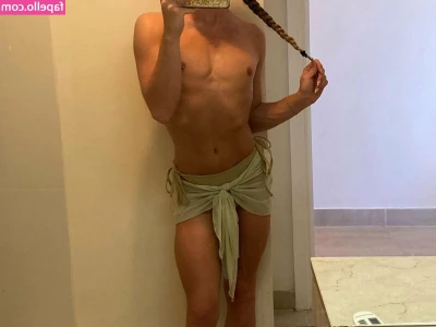 Reece Oliver [ reece-oliver ] - boooooooty