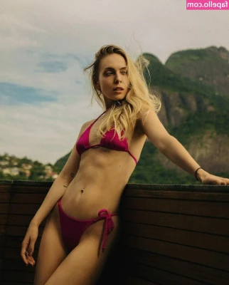 Tata Estaniecki [ tata-estaniecki ] - Horny lil slut 😈