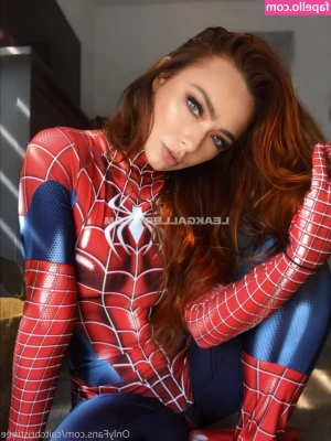 caitchristinee - 19 pix  Mirror nudes are always so fun and interesting. 🪞 💜