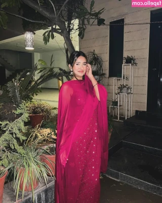 Shubhna Agarwal [ shubhna-agarwal ] - In these bright glossy jumpsuit and bodystocking ⭐ We both feeling