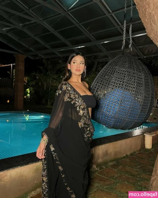 Shubhna Agarwal [ shubhna-agarwal ] - Let me slide up and down on that cock while you suck on my nipples.