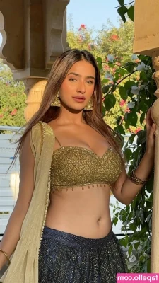 Shubhna Agarwal [ shubhna-agarwal ] - I love this position 🐶