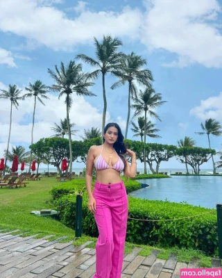 Shubhna Agarwal [ shubhna-agarwal ] - Laundry day 🧺