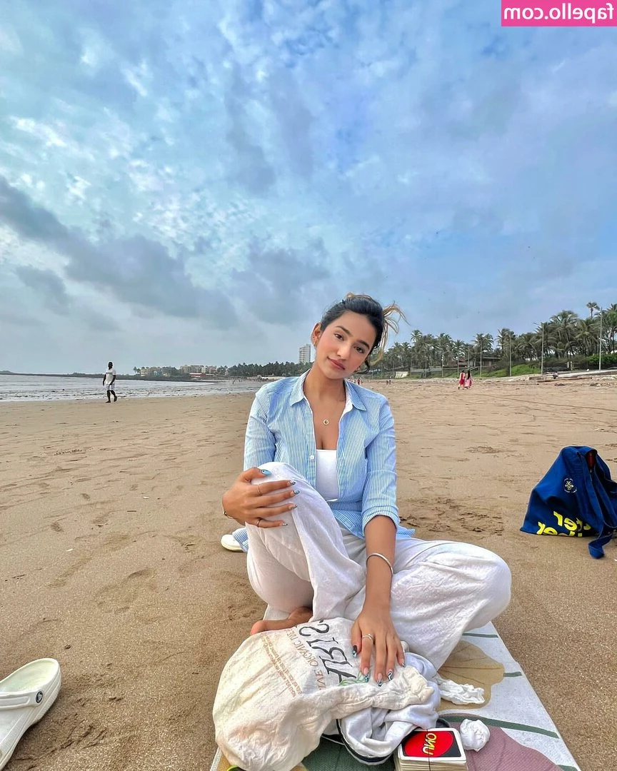 Shubhna Agarwal [ shubhna-agarwal ] - Thank you guys for putting up with my post laziness, I haven't really