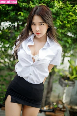 baibaifern - A little treat because week days suck