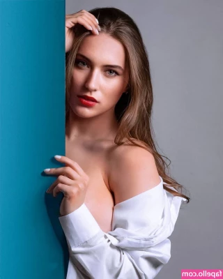Alina Baranova [ alina-baranova ] - Do you cum faster to my tits or my ass  DM me the answer