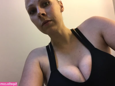 Gianna Michaels [ gianna-michaels ] - Embracing the Morning Bliss ☀️✨ The gentle rays of sunlight