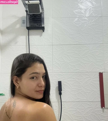 Thais Aruna [ thais-aruna ] - Apaga el celular' qué ya te quiero probar. 💦  Col. @lairaa34