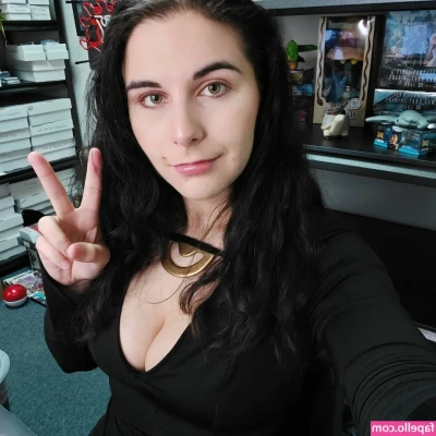 Allylotl - Booty needs some love❤️💋🔥😍💥🥰