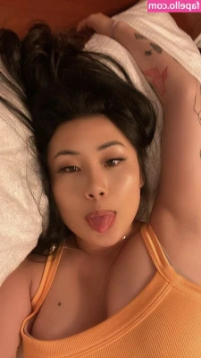 lindaafreckles - Can you come over my 🏀🏀 please ?? ❣❣❣❣