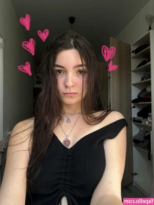 Cloveralice - This little cat wants to be fucked 🤪
