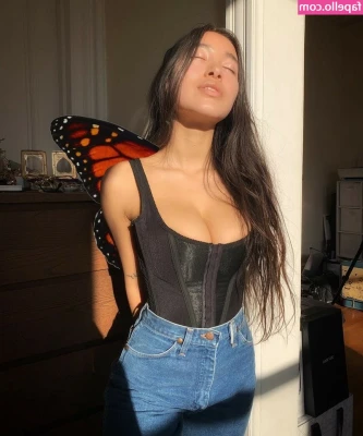 Hitomi Mochizuki [ hitomi-mochizuki ] - It’s Sunday.. Cum worship my ass and take me to brunch 😉