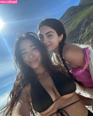 Hitomi Mochizuki [ hitomi-mochizuki ] - Let me know how you joined my onlyfans Xx