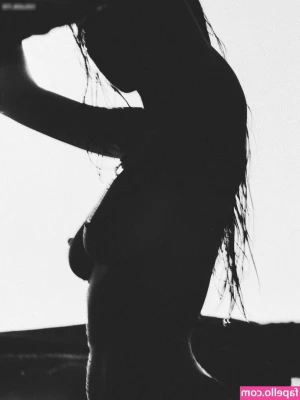 Hitomi Mochizuki [ hitomi-mochizuki ] - You know I play dead sometimes