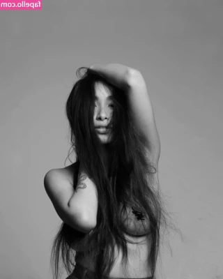Hitomi Mochizuki [ hitomi-mochizuki ] - Let me show you my best side, the most wild and nasty